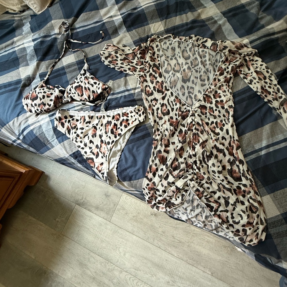 Leopard Print Women's Bikini Set with Sarong Cover-up